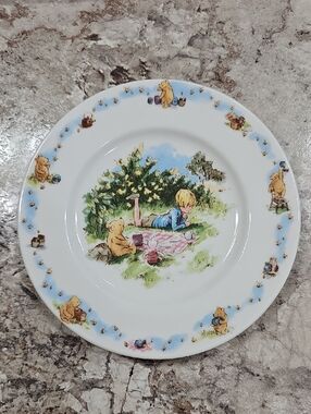 Royal Doulton Winnie the Pooh Blue and Yellow Children's Plate